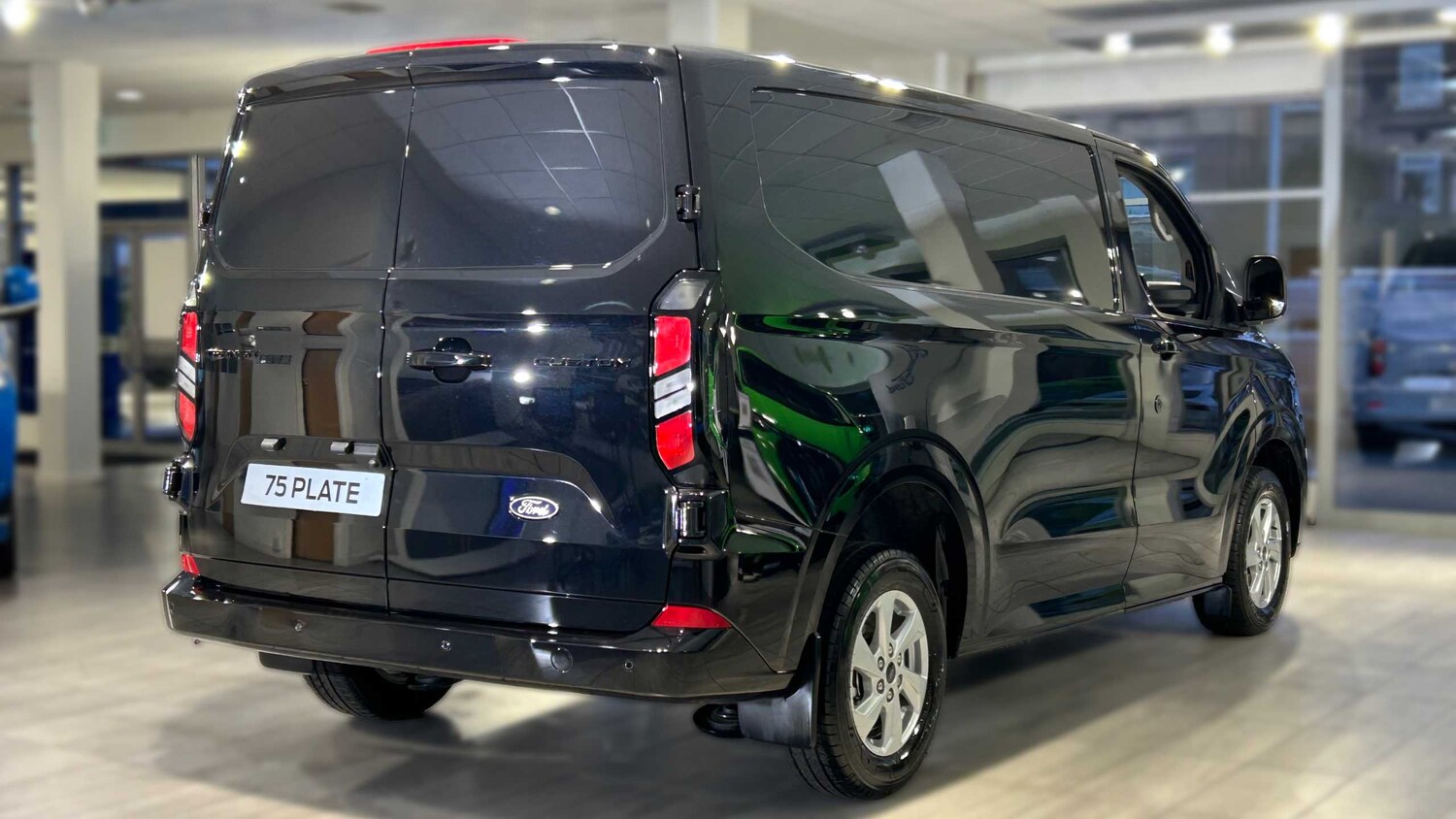 Used Ford Transit Custom for sale - 77960620: Photo 4