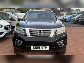 Used Nissan Navara 2018 for sale - 76272063: Photo