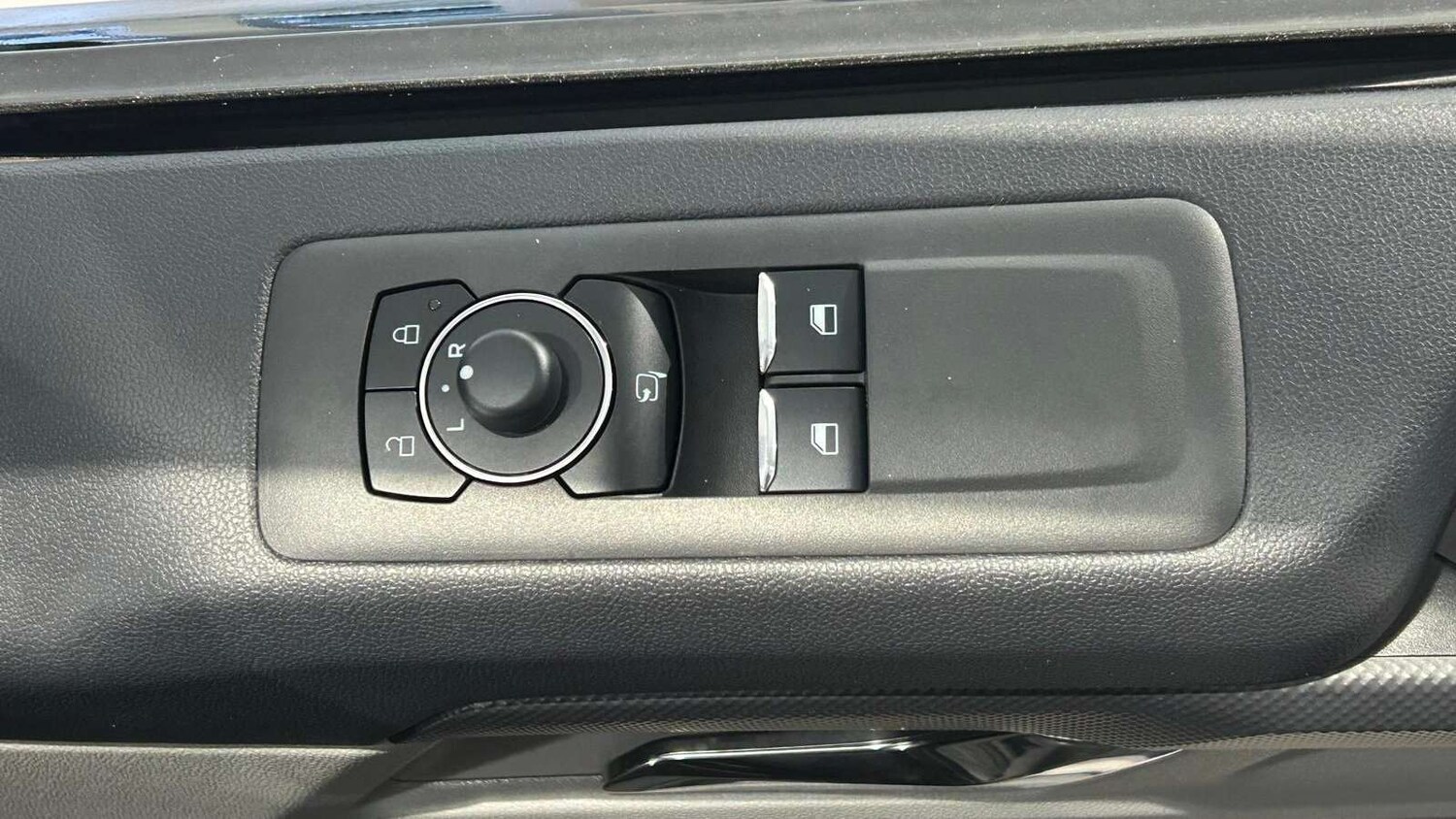 Used Ford Transit Custom for sale - 77178880: Photo 24