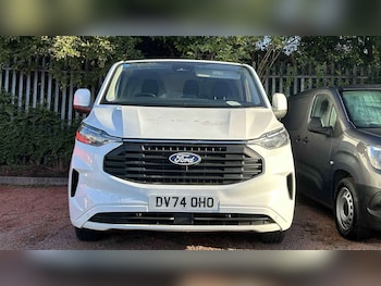 Used Ford Transit Custom 2024 for sale - 76034609: Photo 2
