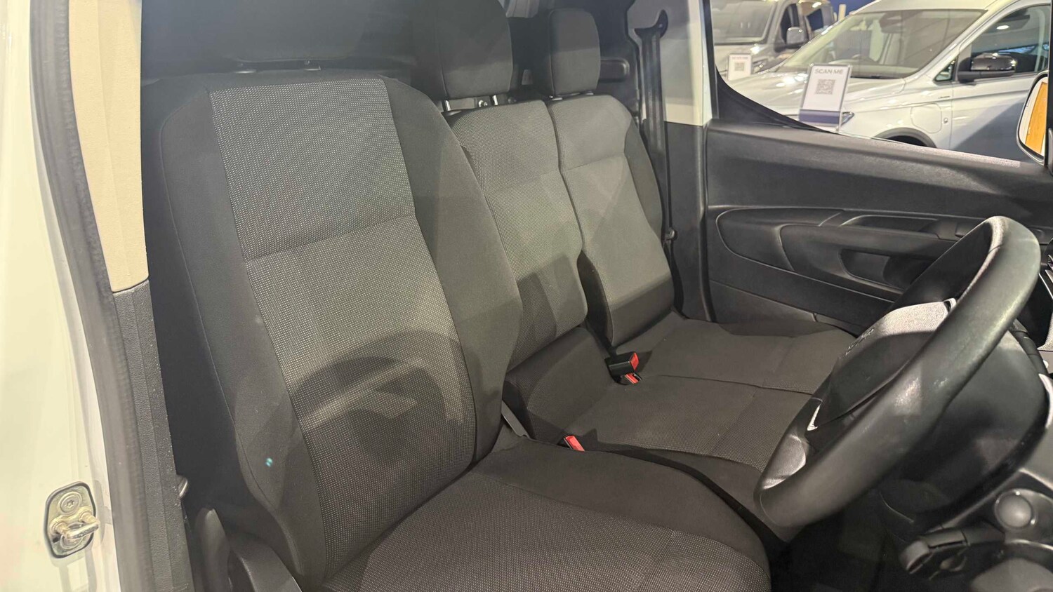 Used Peugeot Partner 2021 for sale - 76329312: Photo 25