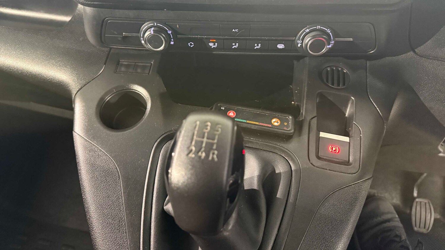 Used Peugeot Partner 2021 for sale - 76329312: Photo 27