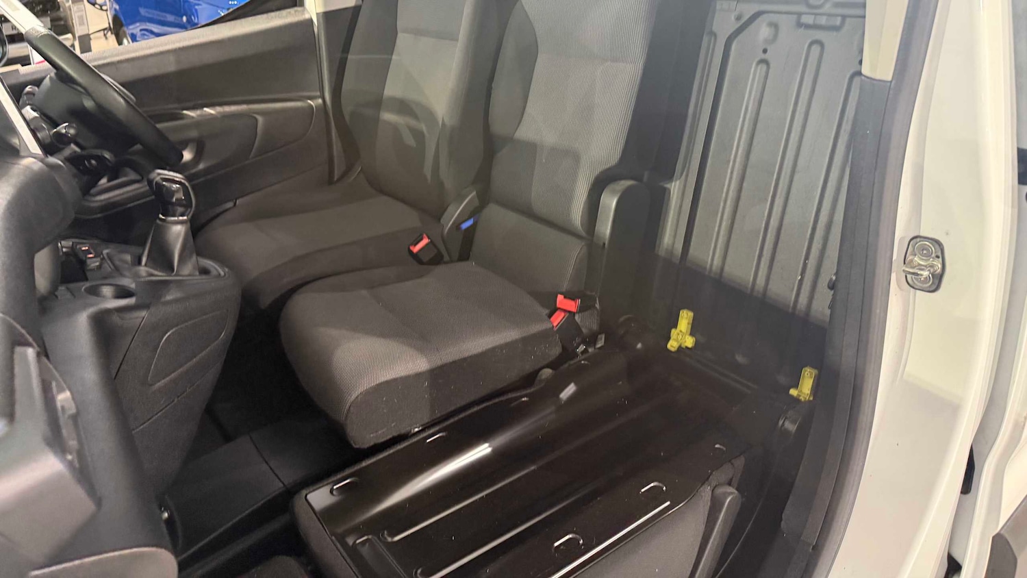 Used Peugeot Partner 2021 for sale - 76329312: Photo 35