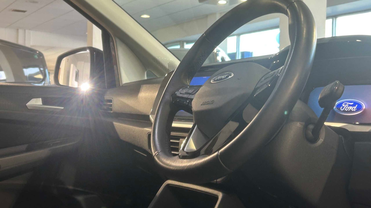 Used Ford Tourneo Connect 2025 for sale - 77389833: Photo 16