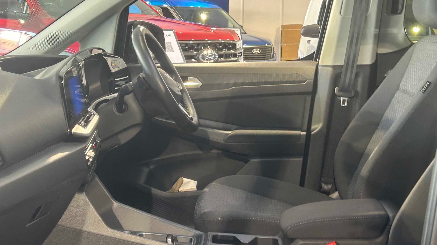 Used Ford Tourneo Connect 2025 for sale - 77389833: Photo 34