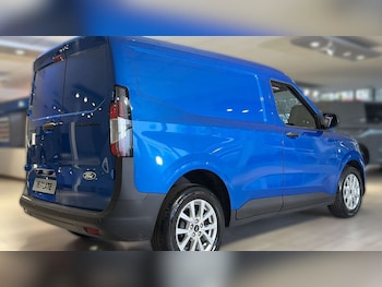 Used Ford Transit Courier 2026 for sale - 79227526: Photo