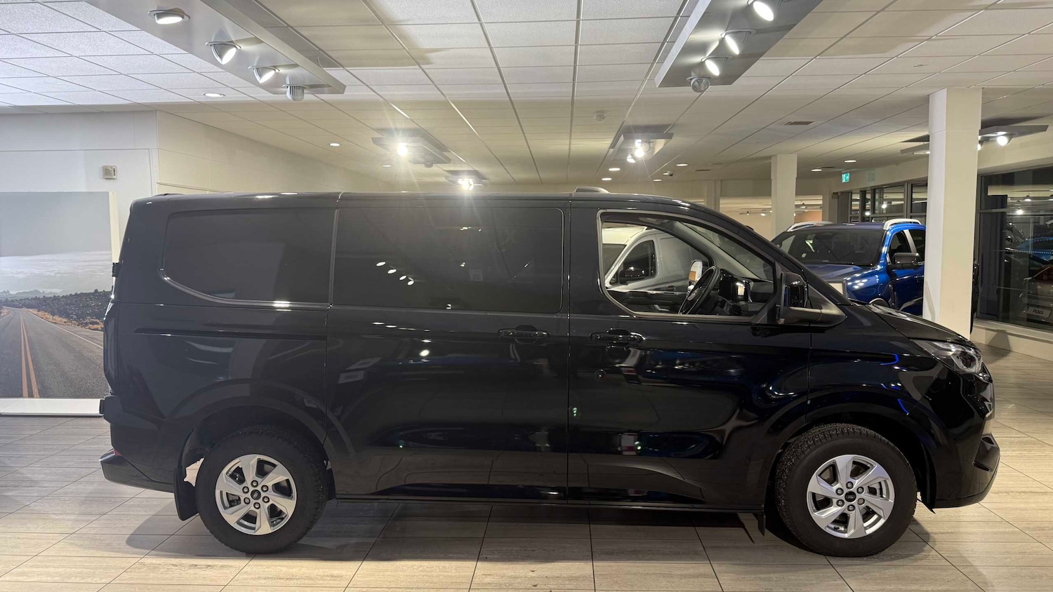 Used Ford Transit Custom 2024 for sale - 76587623: Photo 7