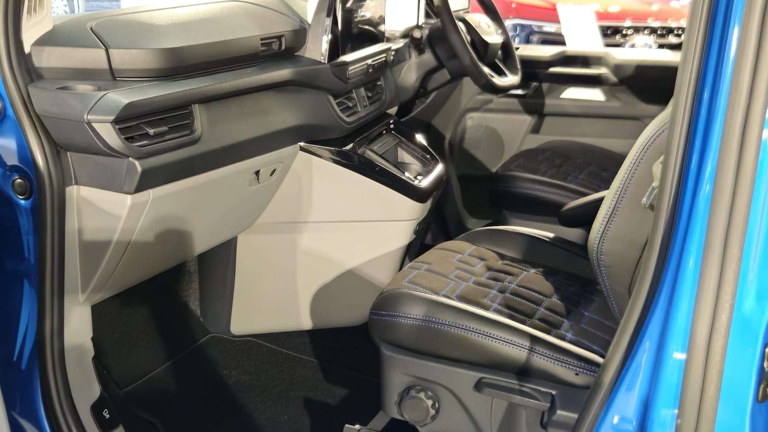 Used Ford Tourneo Custom for sale - 77553049: Photo 3