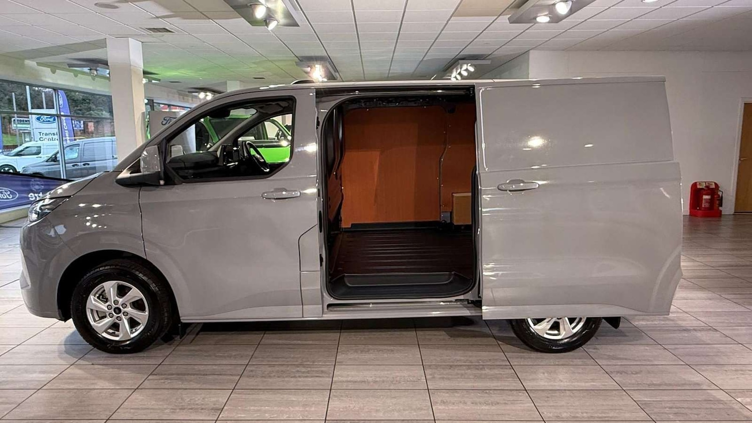 Used Ford E-Transit Custom for sale - 77147259: Photo 15
