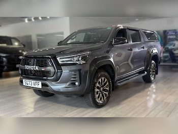 Used Toyota Hilux 2023 for sale - 75317878: Photo