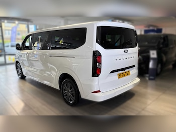 Used Ford Tourneo Custom 2025 for sale - 79535654: Photo