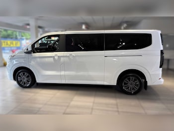 Used Ford Tourneo Custom 2025 for sale - 79535654: Photo