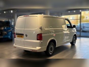 Used Volkswagen Transporter 2019 for sale - 78052268: Photo