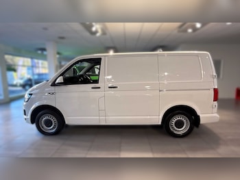 Used Volkswagen Transporter 2019 for sale - 78052268: Photo