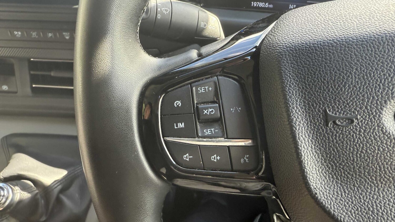 Used Ford Transit Custom 2024 for sale - 76045067: Photo 6