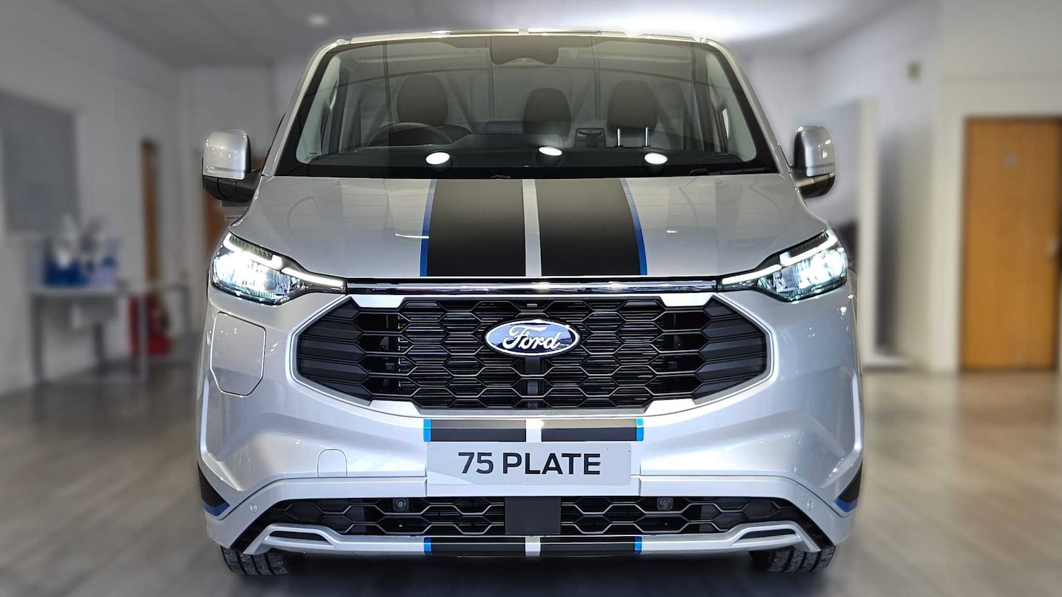 Used Ford Tourneo Custom for sale - 77628312: Photo 2