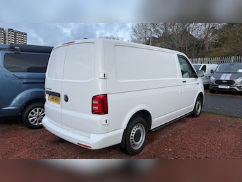 Used Volkswagen Transporter 2019 for sale - 76902354: Photo