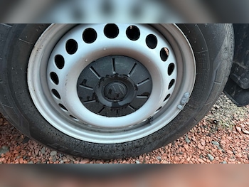 Used Volkswagen Transporter 2019 for sale - 76902354: Photo