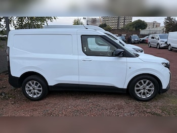 Used Ford Transit Courier 2024 for sale - 76125810: Photo