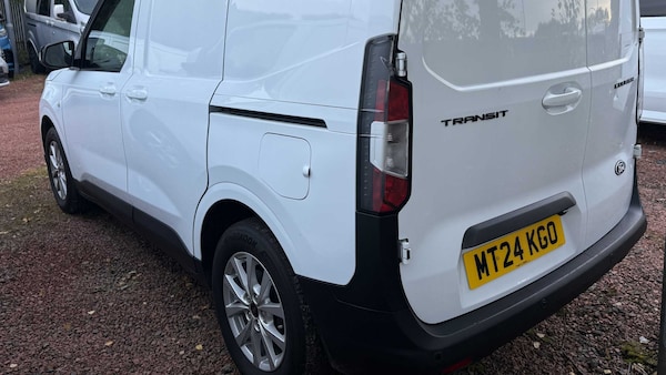 Used Ford Transit Courier 2024 for sale - 76125810: Photo 6