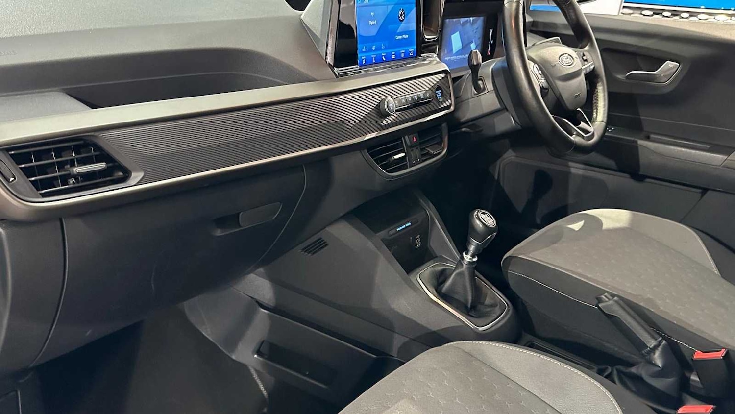 Used Ford Transit Courier 2024 for sale - 76125810: Photo 9