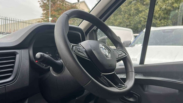 Used Renault Trafic 2023 for sale - 76125749: Photo 6