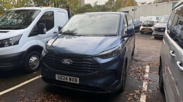 Used Ford Transit Custom 2024 for sale - 76339640: Photo 1