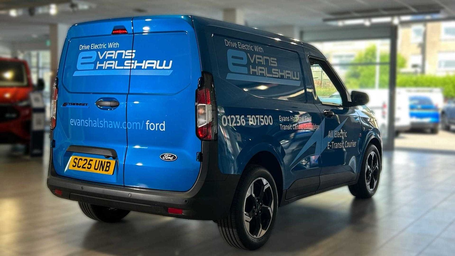 Used Ford E-Transit Courier 2025 for sale - 76272246: Photo 4