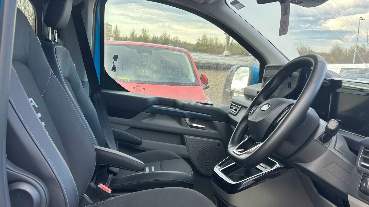 Used Ford Tourneo Custom 2025 for sale - 78161517: Photo 9