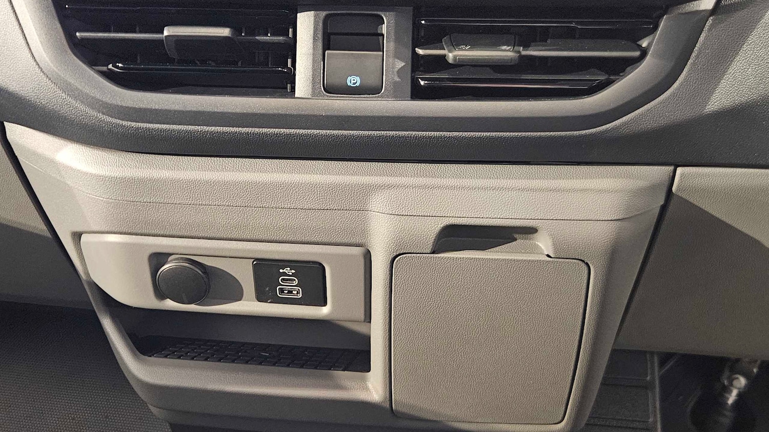 Used Ford Tourneo Custom for sale - 78149102: Photo 30