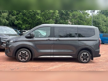 Used Ford Tourneo Custom 2025 for sale - 78732468: Photo