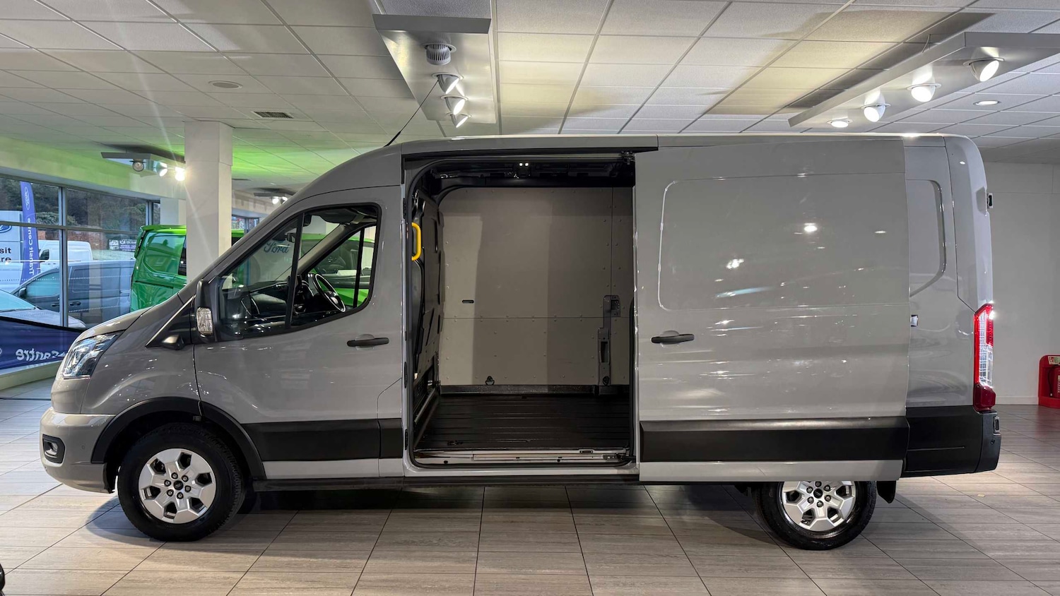 Used Ford Transit 2024 for sale - 77577393: Photo 23