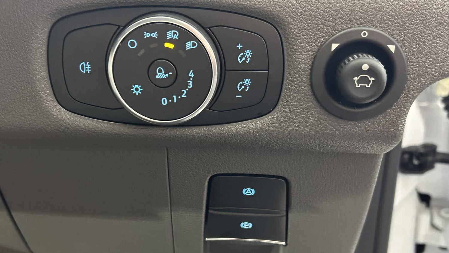 Used Ford E-Transit for sale - 76176889: Photo 18