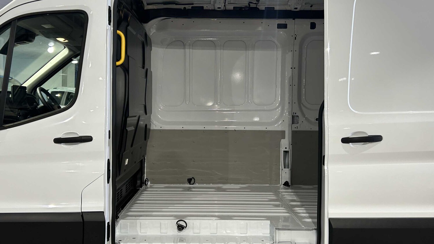 Used Ford E-Transit for sale - 76176889: Photo 28