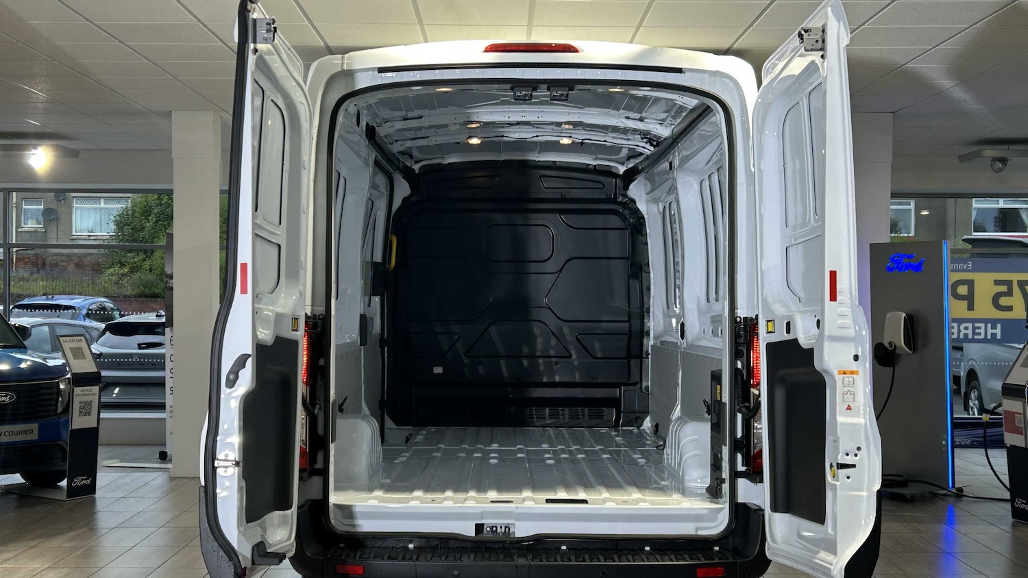 Used Ford E-Transit for sale - 76176889: Photo 34