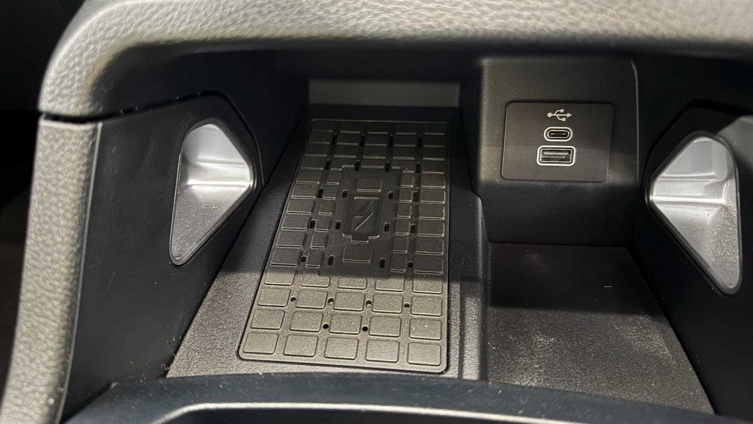 Vehicle 33