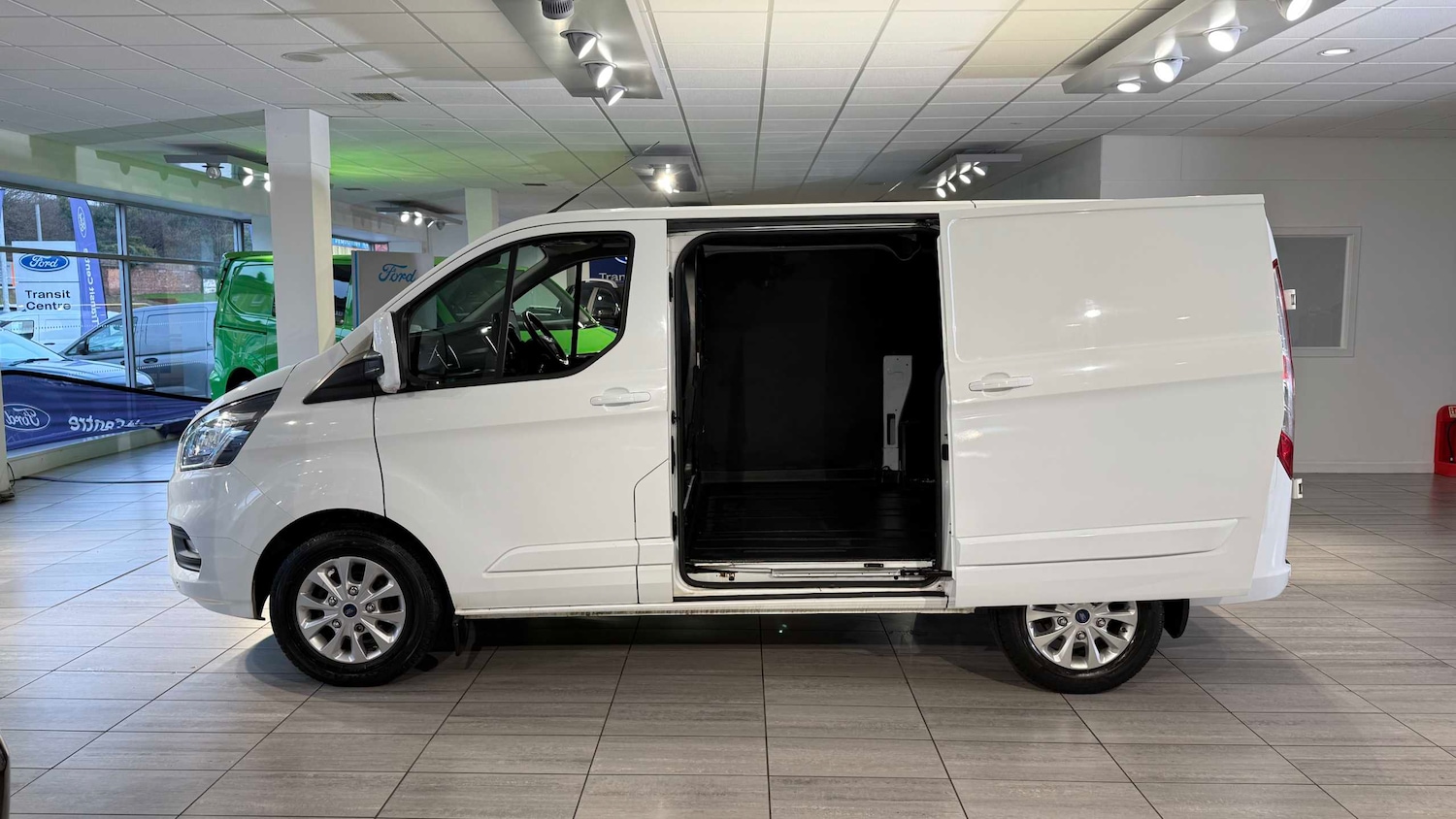 Used Ford Transit Custom 2021 for sale - 77348105: Photo 15