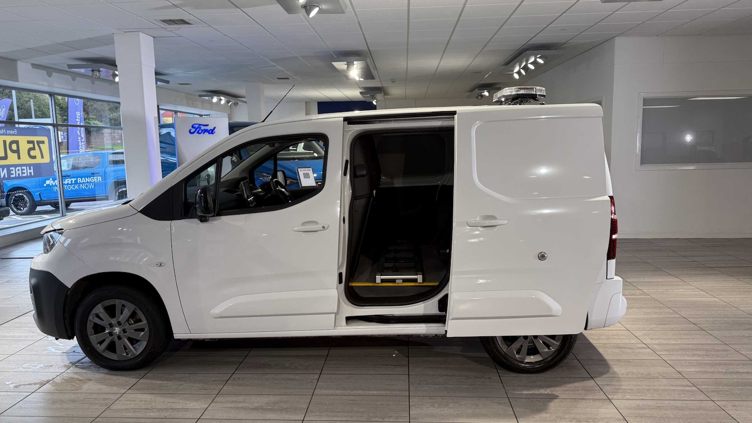 Used Peugeot Partner 2022 for sale - 76191902: Photo 11