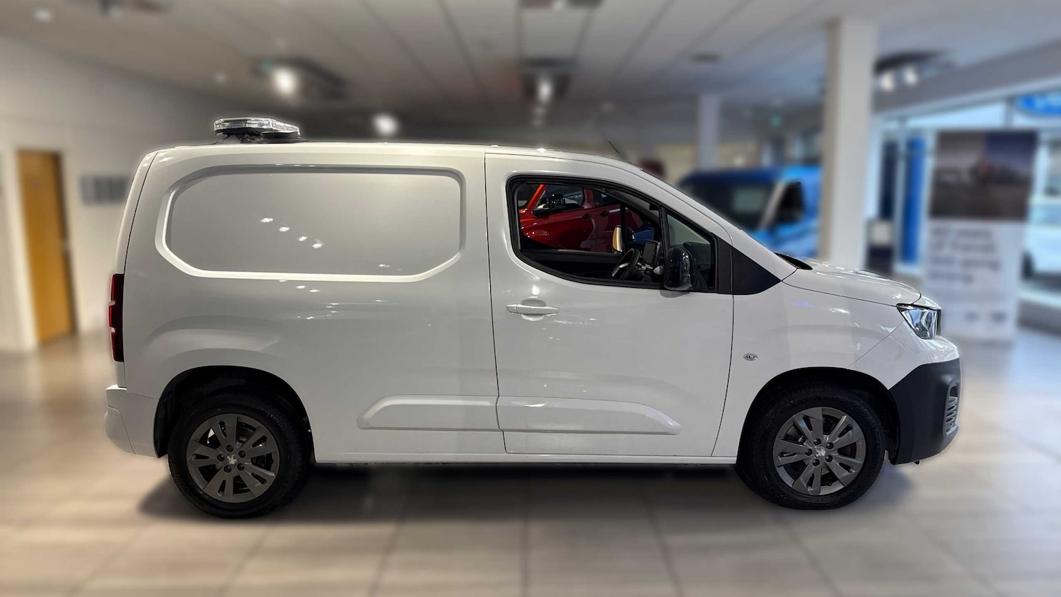 Used Peugeot Partner 2022 for sale - 76191902: Photo 2