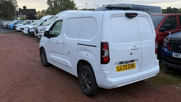 Used Peugeot Partner 2022 for sale - 76191902: Photo 4