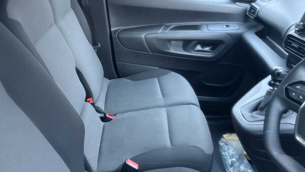 Used Peugeot Partner 2022 for sale - 76191902: Photo 6