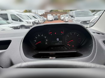 Used Peugeot Partner 2019 for sale - 76242399: Photo