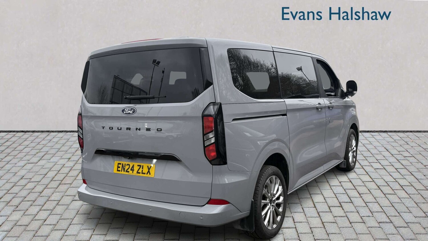 Used Ford Tourneo Custom 2024 for sale - 77772181: Photo 3