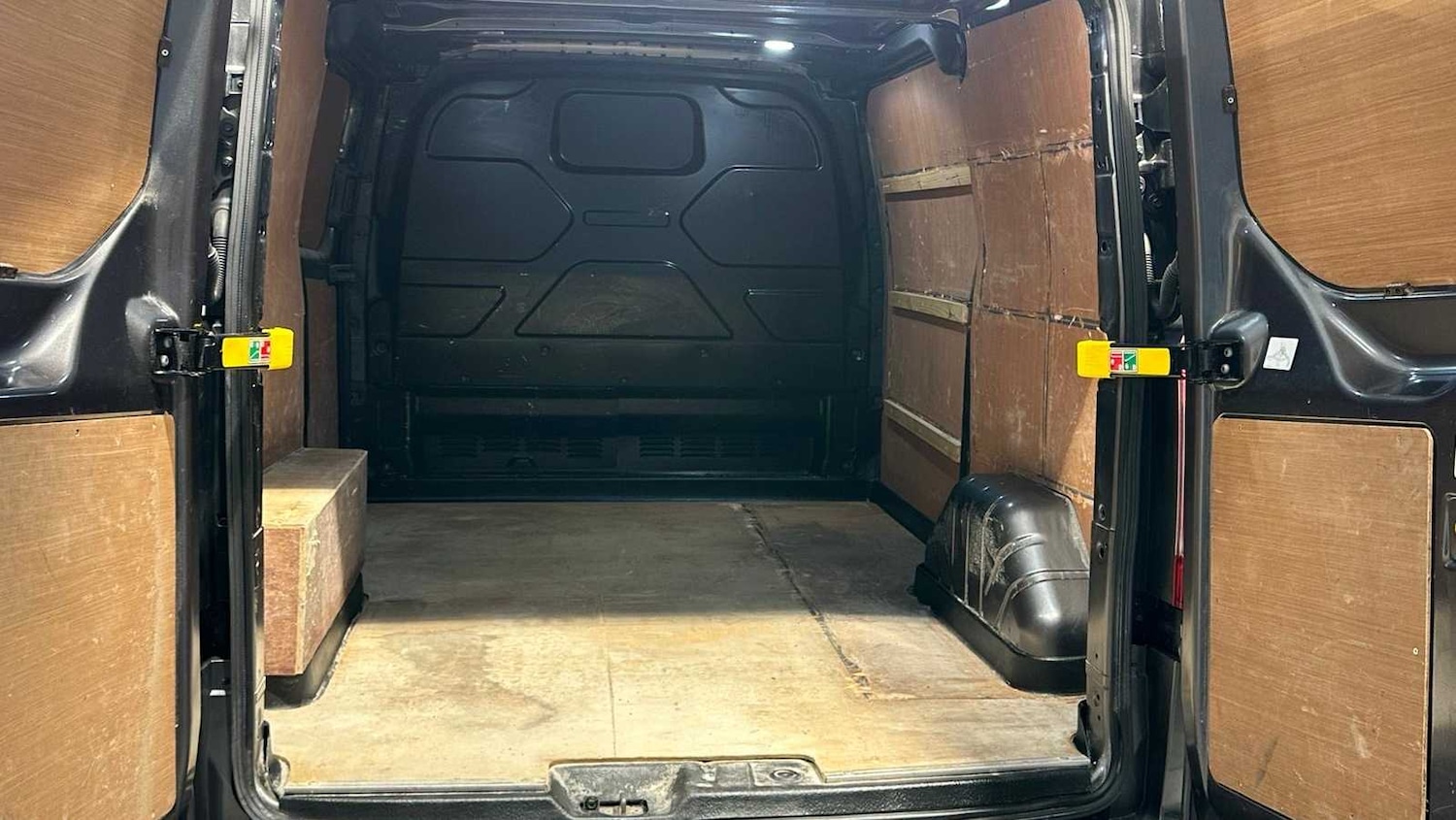 Used Ford Transit Custom 2021 for sale - 76125688: Photo 17