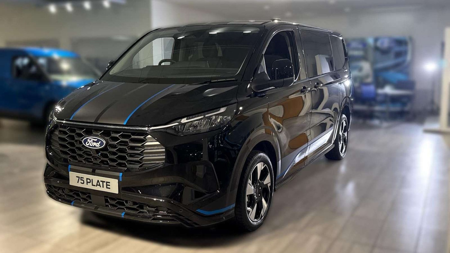 Used Ford Transit Custom for sale - 76915997: Photo 1