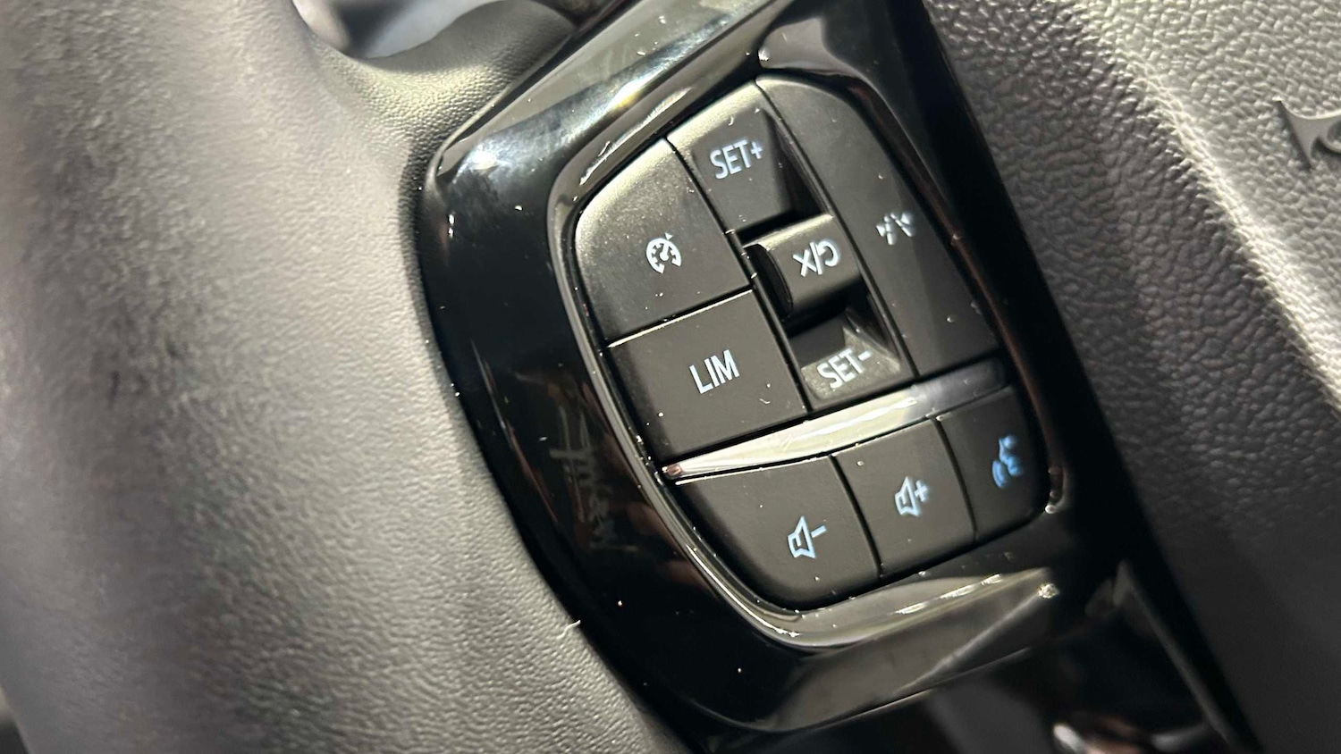 Used Ford Transit Custom for sale - 77281993: Photo 25