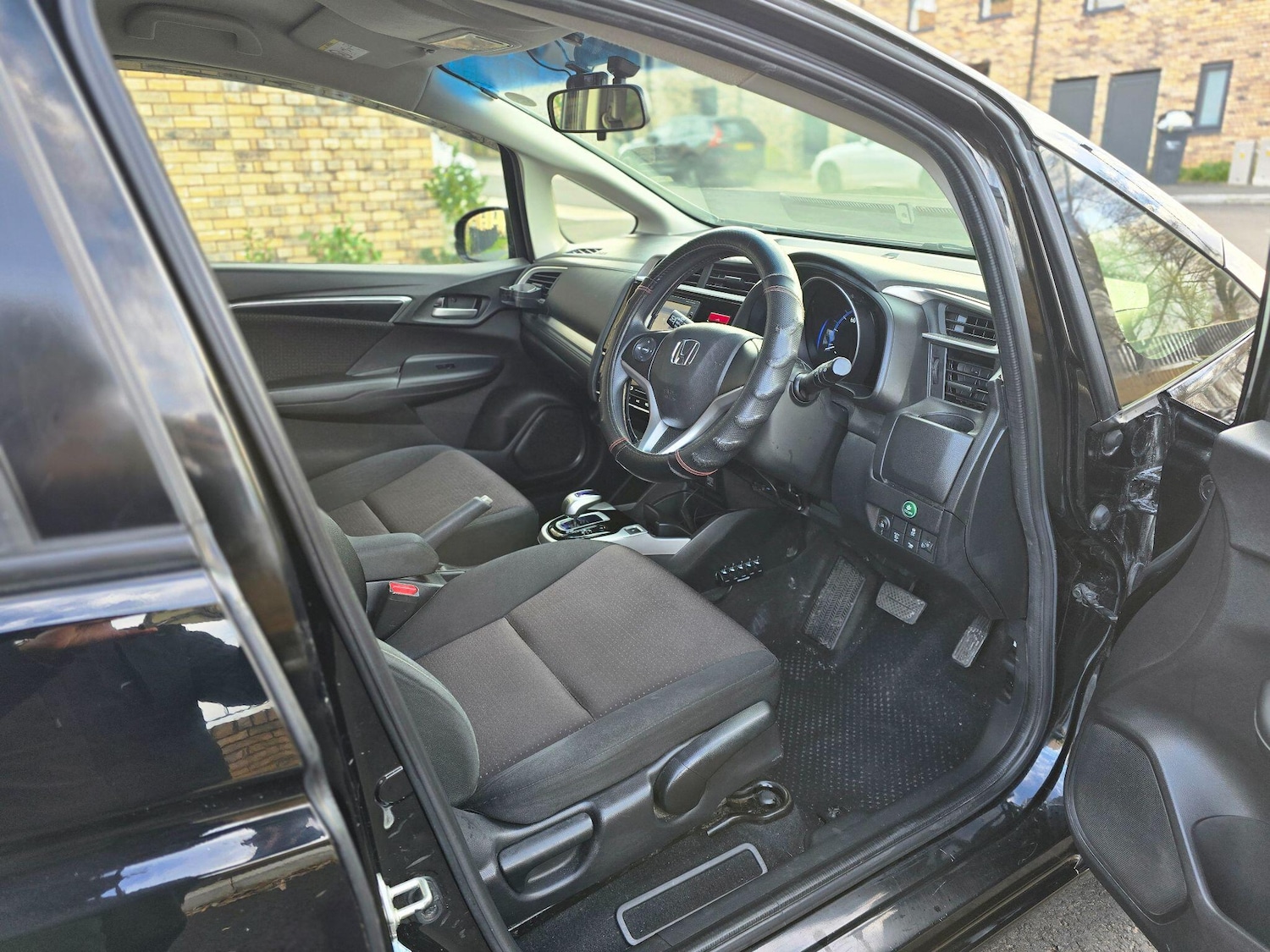 Used Honda Fit for sale - 76942348: Photo 10