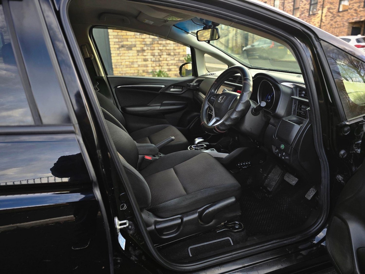 Used Honda Fit for sale - 76942348: Photo 11