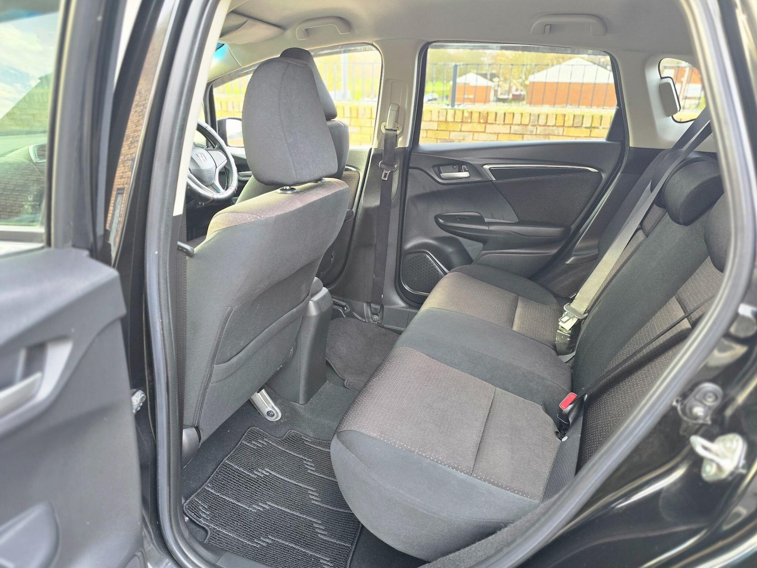 Used Honda Fit for sale - 76942348: Photo 25