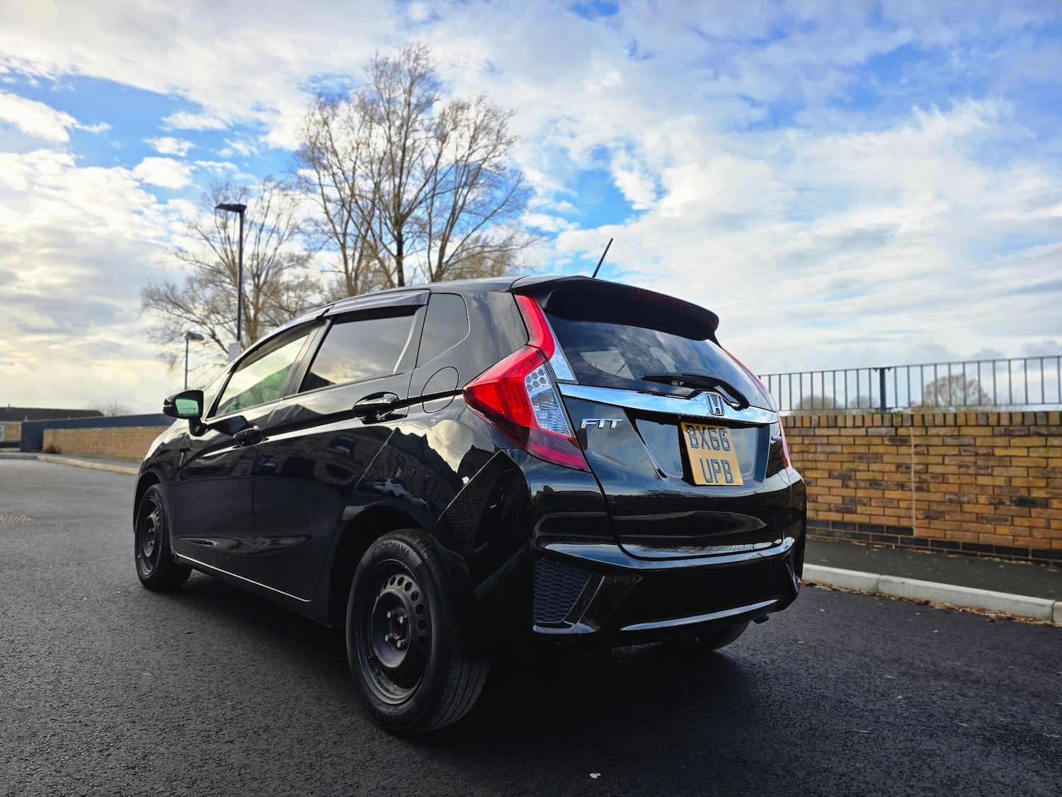 Used Honda Fit for sale - 76942348: Photo 4